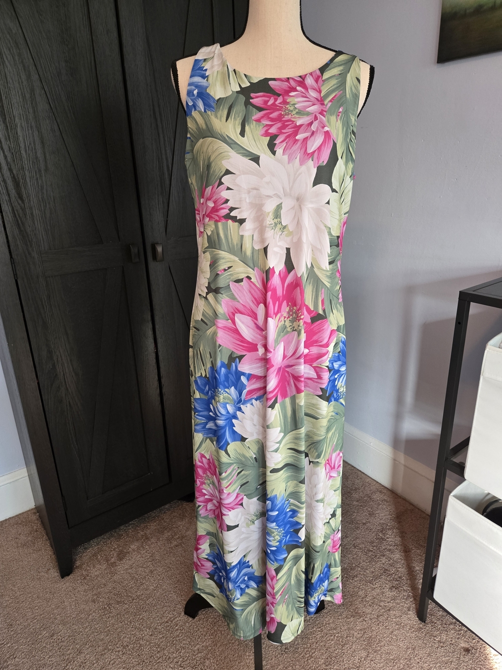 Tommy Bahama NWT Jasmina Lush Lotus Midi Dress Floral Resort Sz Med Sold Out